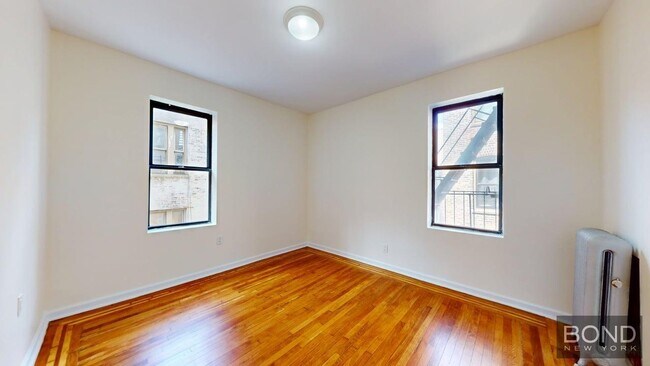 Building Photo - 620 W 171st St