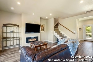 Building Photo - 1216 Canyon Lake Dr