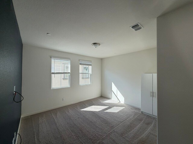 Building Photo - Gorgeous Lathrop 4 Bedroom 3 Bathroom plus a loft area home