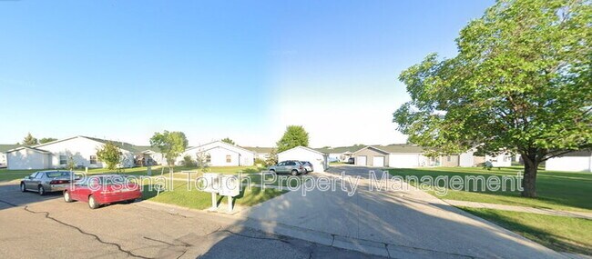 Building Photo - 435 22nd St E