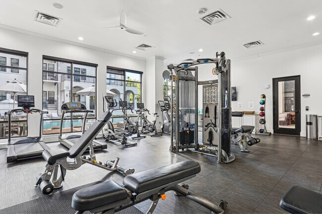Building Photo - Cantabria at Turtle Creek