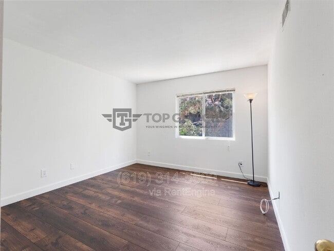 Building Photo - 523 Whitesage Rd