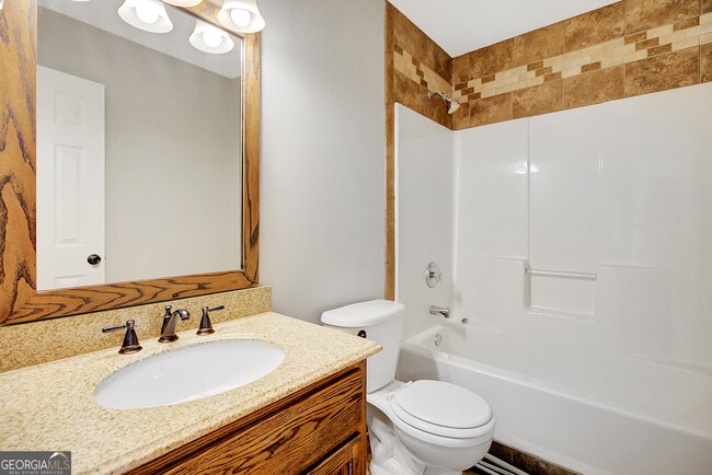 Building Photo - 75 Rock Mill Ct