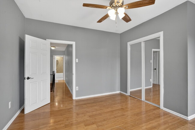 Building Photo - 419 McClellan St