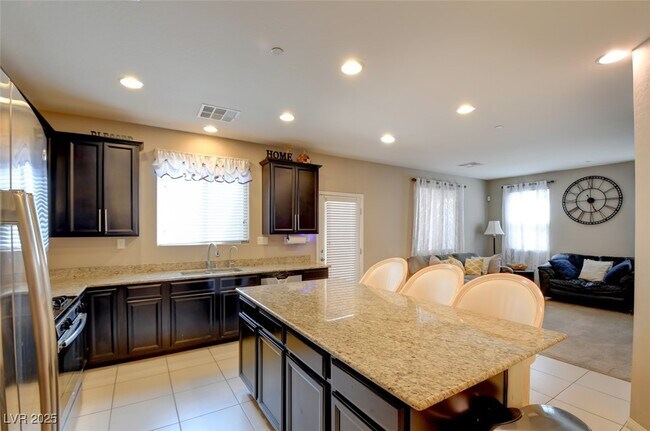 Building Photo - 462 Fortissimo St