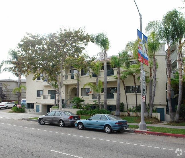 Building Photo - The Vercelli Apartments