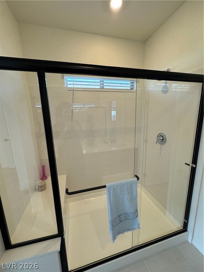 Building Photo - 1505 Little Penguin St