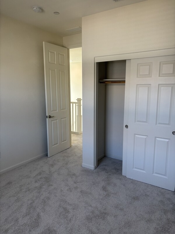 Building Photo - 5558 Kennedy Pl