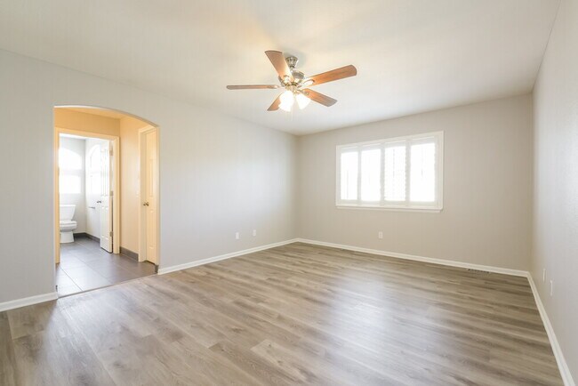 Building Photo - 14321 Craftsman Way