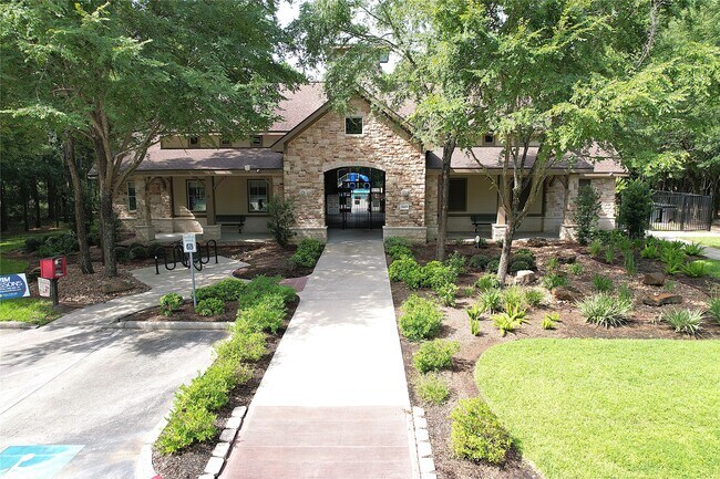 Building Photo - 25003 Stratton Meadows Dr