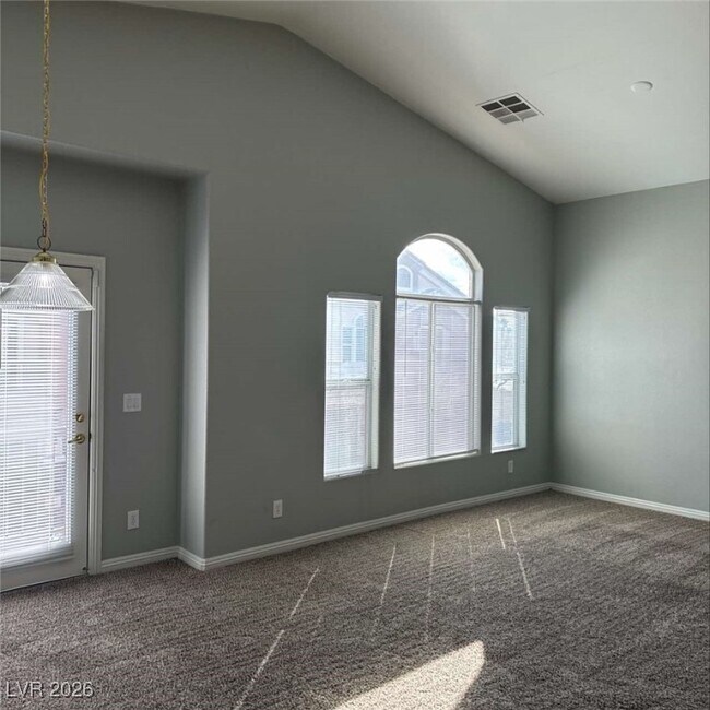 Building Photo - 5514 Big Red Ct