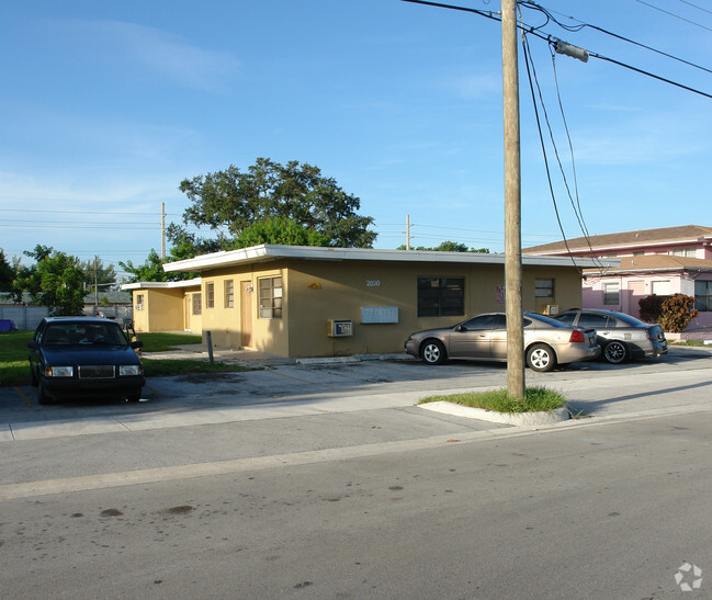 Primary Photo - 2030 Apartments Miami