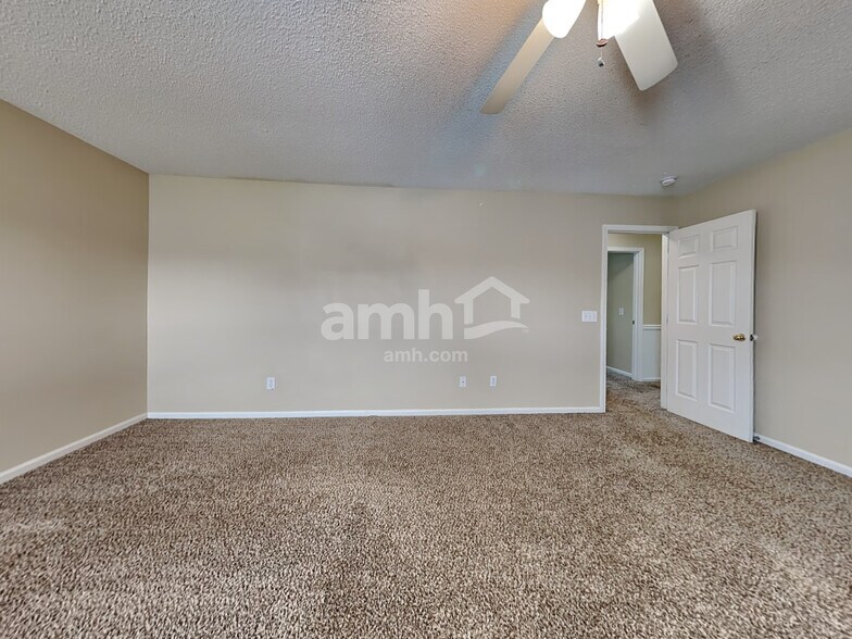 Building Photo - 193 Wildberry Ln