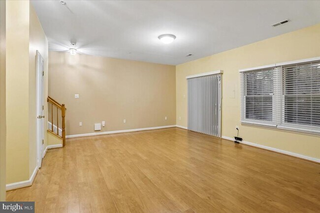 Building Photo - 2943 St Helen Cir