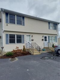 Building Photo - 19 Berclay St