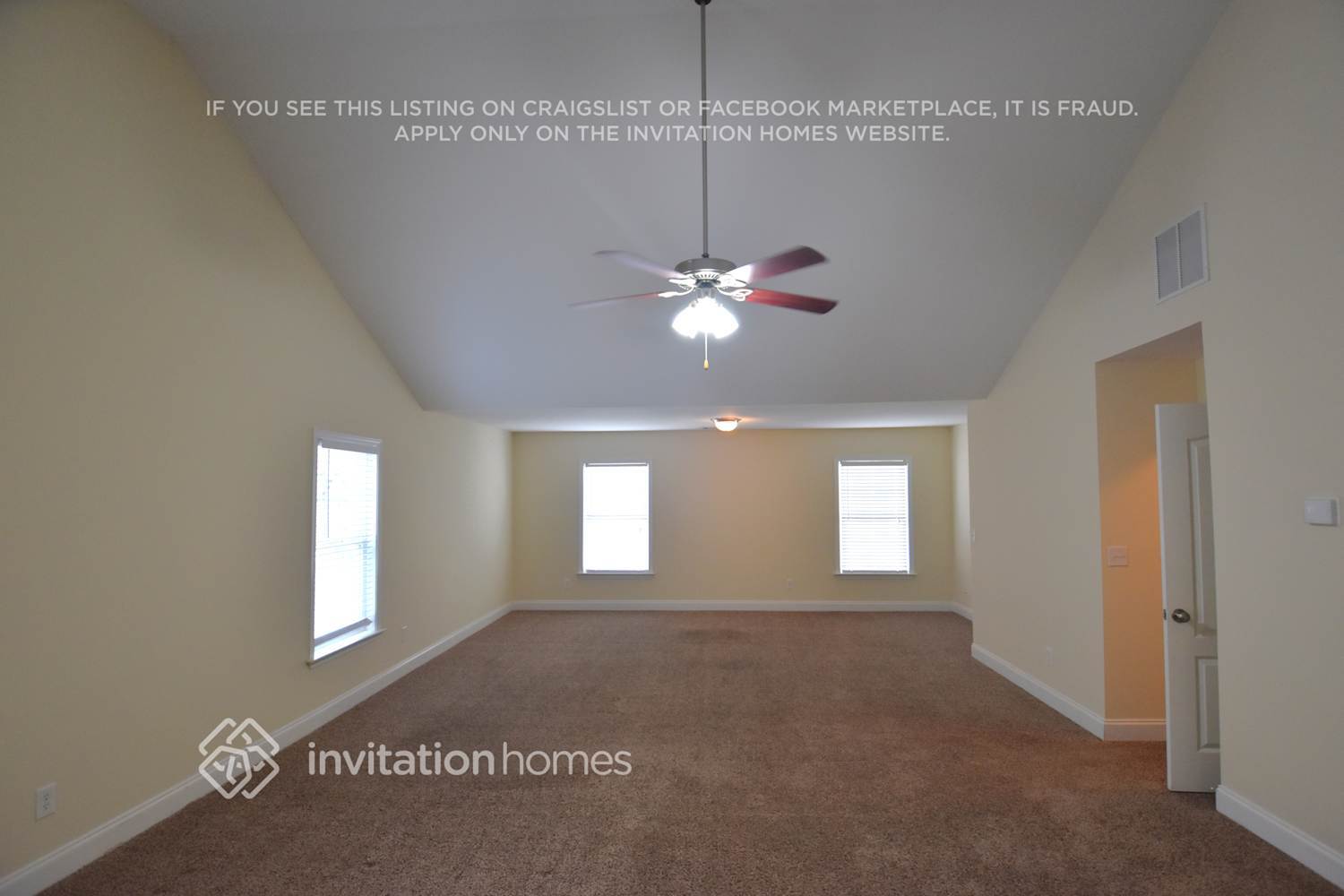 Building Photo - 2116 Leafmore Ct SE