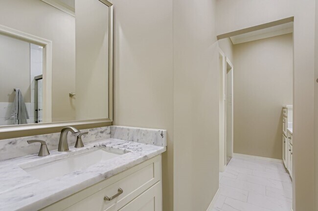 Building Photo - 31 Glenleigh Pl