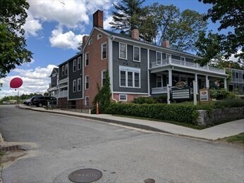 Primary Photo - 134 Main St