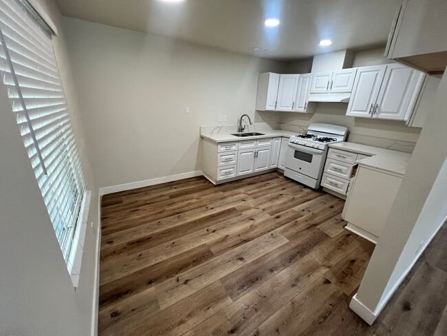 Building Photo - 12045 Orange St