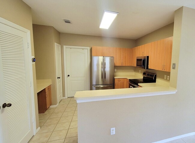 Building Photo - 401 Belmont Pl