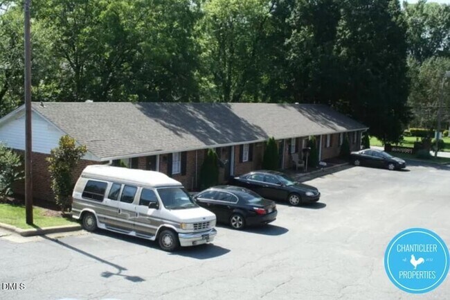 Building Photo - 115 Florence St