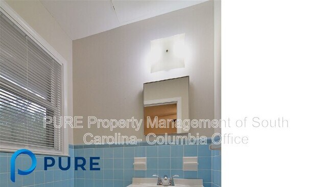Building Photo - 316 Pitney Rd