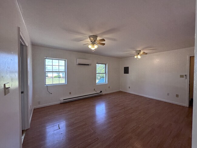 Building Photo - 140 Grubb Rd