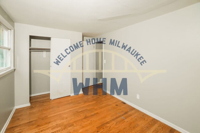 Building Photo - 1908 W Fairmount Ave