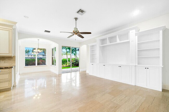 Building Photo - 257 Spoonbill Ln N