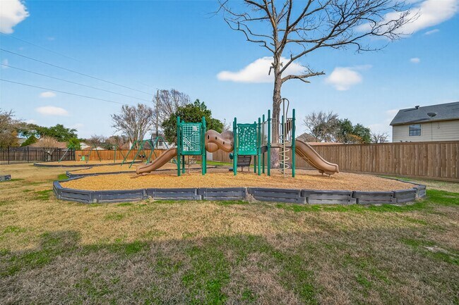 Building Photo - 4251 Southchase Ln