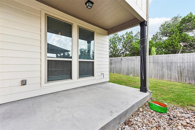 Building Photo - 164 MacArthur Dr