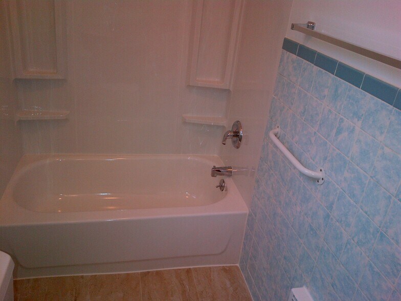 Building Photo - 1205 Ave. Y