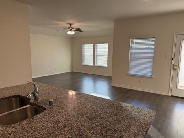 Building Photo - 1412 Chestnut Cove Dr