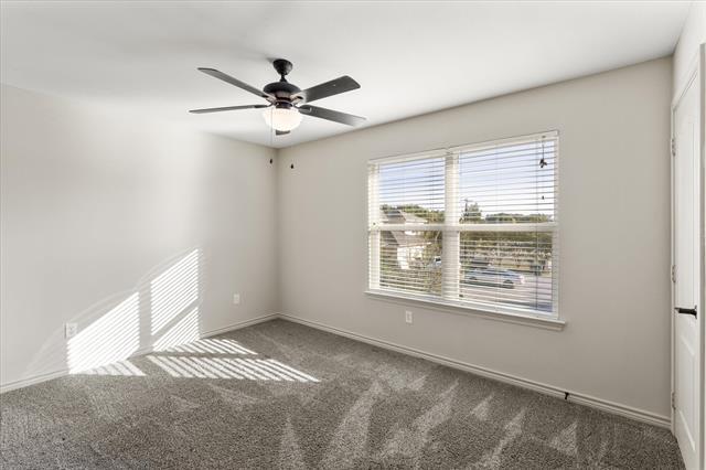 Building Photo - 208 Lasso Cir