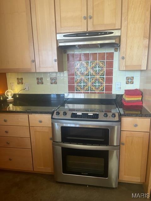 Building Photo - 701 N 15th St