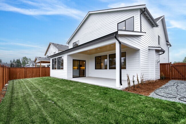 Building Photo - 629 Bucko Ave