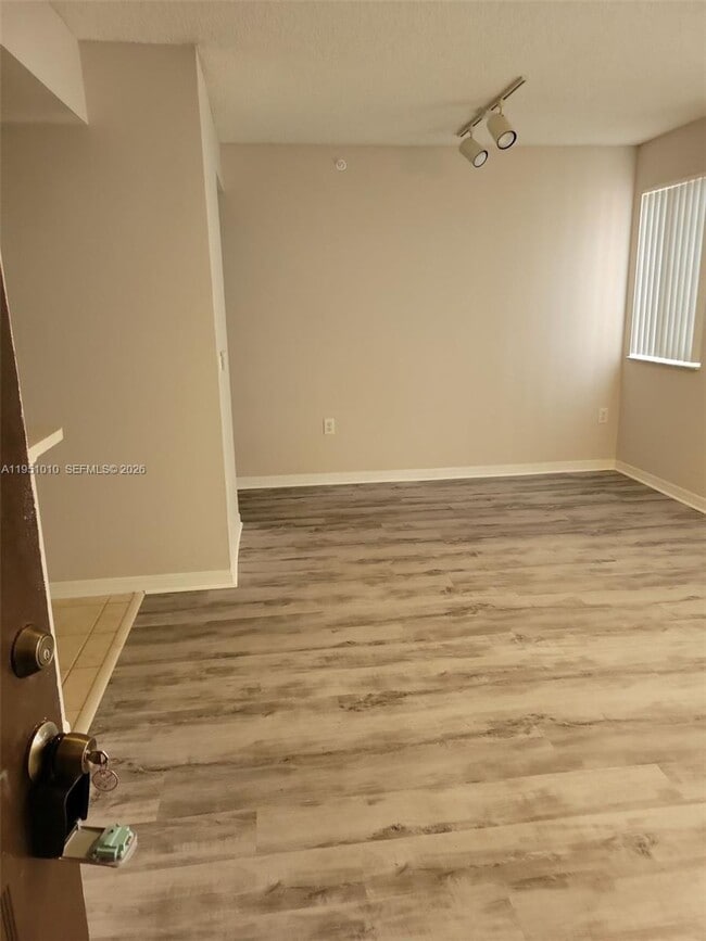 Building Photo - 4195 N Haverhill Rd