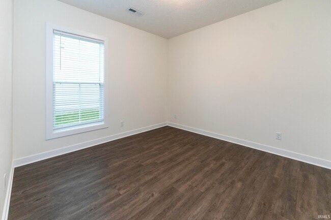Building Photo - 2822 Brewster Dr