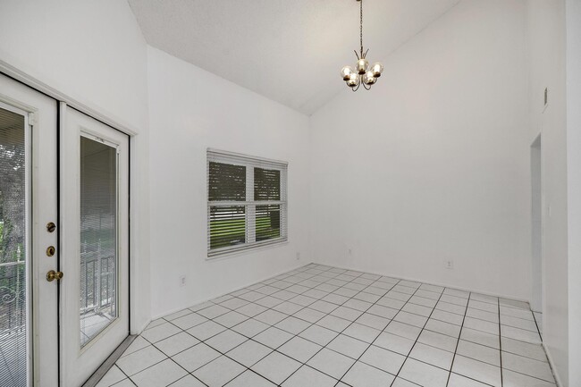 Building Photo - 8421 Echo Creek Ln