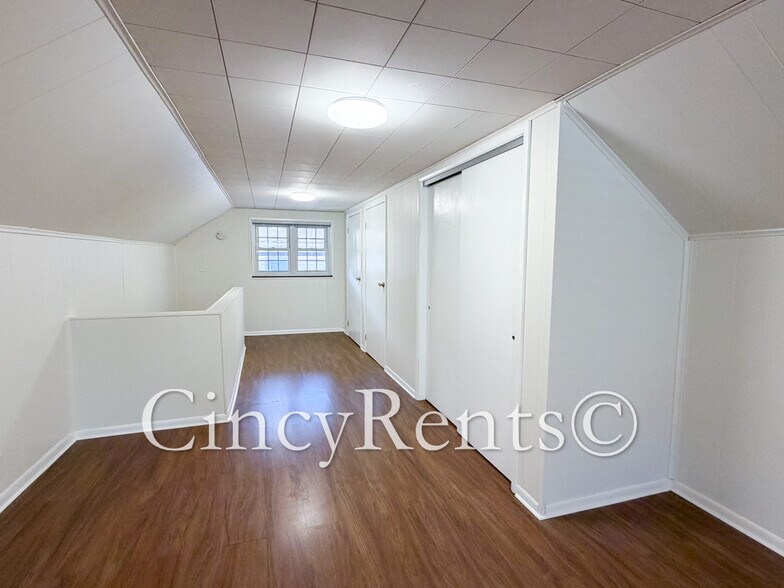 Building Photo - 2652 Bonnie Dr