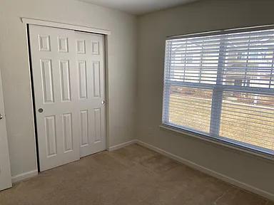 Building Photo - 3734 Ponderosa Ct