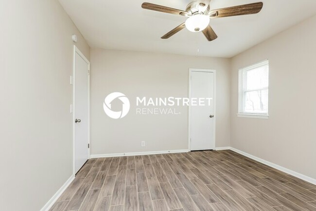 Building Photo - 226 Grandview Dr