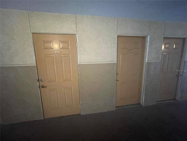 Building Photo - 826 Camargo Way