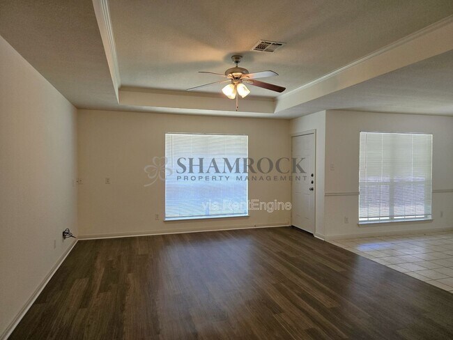 Building Photo - 10224 Hyacinth Ln
