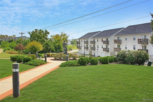 Building Photo - 327 Stonewall Creek Dr