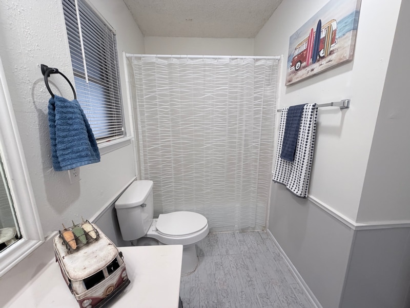 Building Photo - 7418 Meadow Cliff St