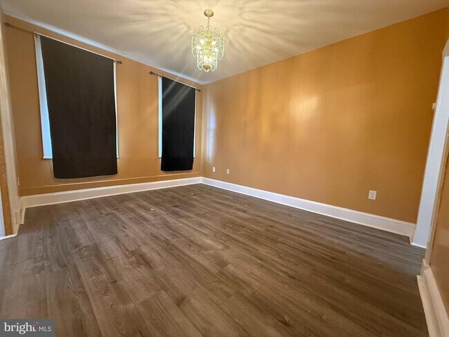 Building Photo - 720 Springfield Ave