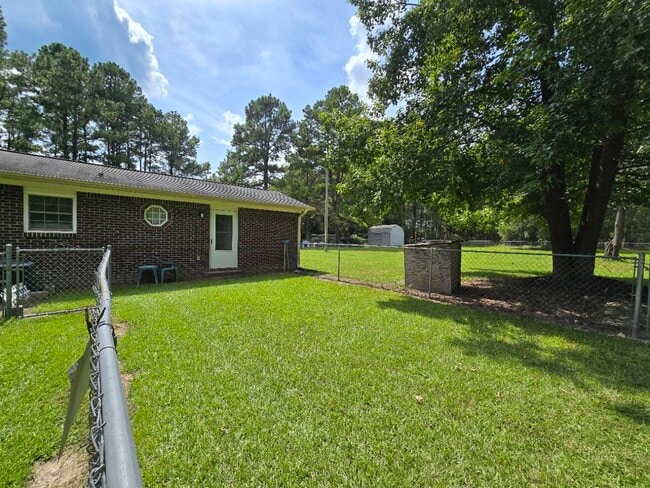 Building Photo - 4665 Ellerbe Mill Rd