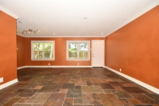 Building Photo - 5535 Berry Creek Dr