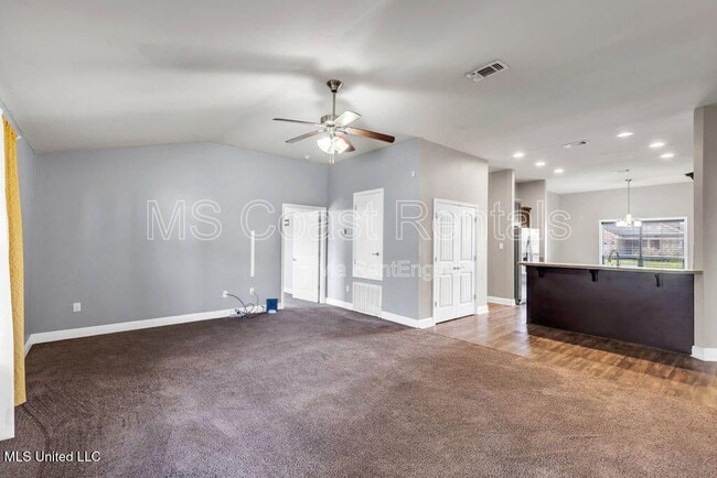 Building Photo - 18020 Canal Landing Dr